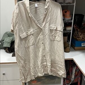 Old Navy Women's Cream Blouse